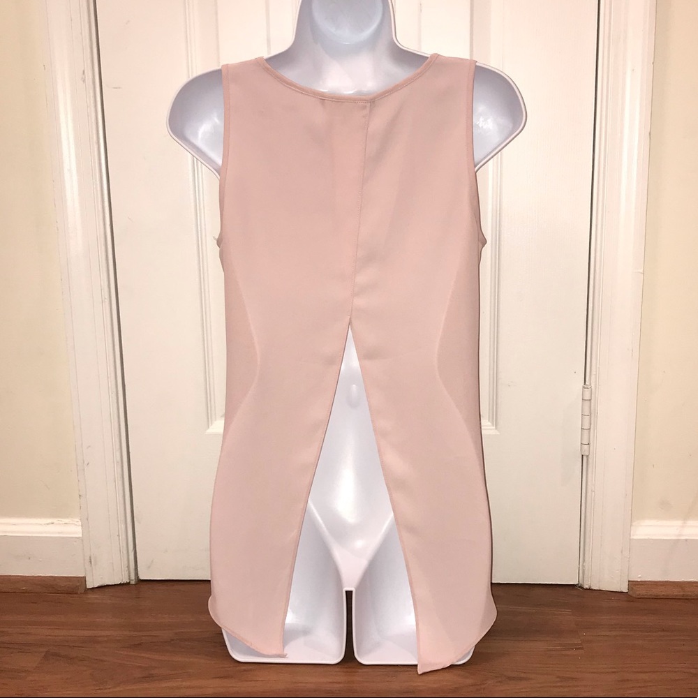 Express Open-Back Top - Picture 2 of 2